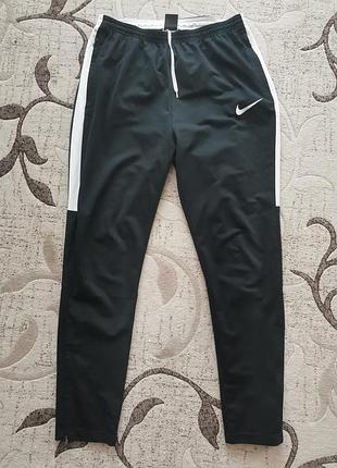 Чоловічі спортивні штани nike dry-fit чорні, розмір l
