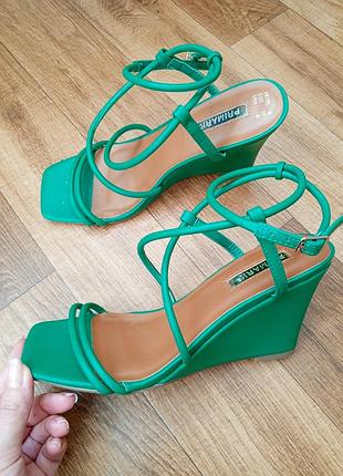Зеленые женские босоножки от primark 2