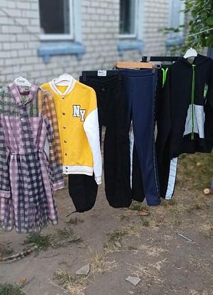 Лот повсякденного одягу для дівчинки, розмір 140-146, різнокольоровий