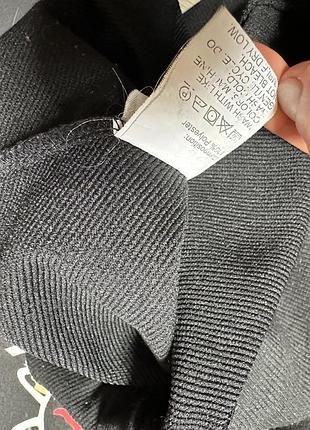 Свитшот черный с принтом 2