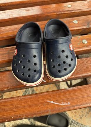 Шльопанці унісекс crocs темно-сині 5