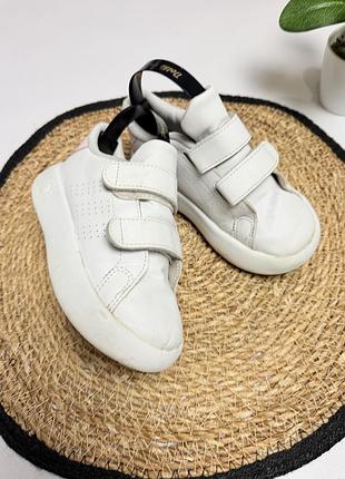 Кросівки adidas для дівчинки 2