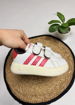 Кросівки adidas для дівчинки 2
