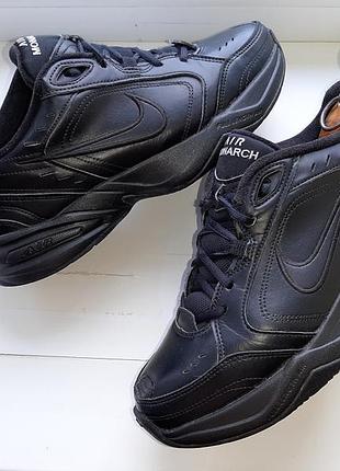 Кросівки чоловічі nike air monarch iv чорні, розмір 41 (26 см)