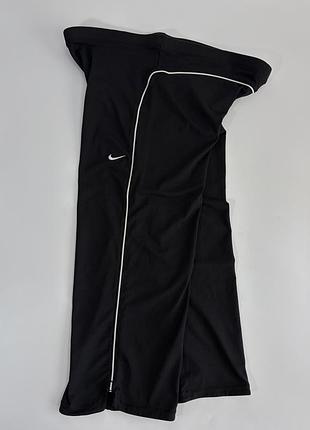 Спортивні жіночі чорні штани / капрі nike fit dry