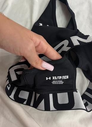Спортивний топ under armour 4
