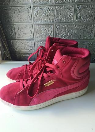 Женские высокие кроссовки puma.