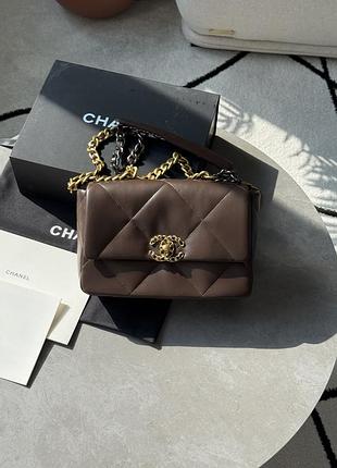 Сумки для жінок chanel 19 large handbag коричневий