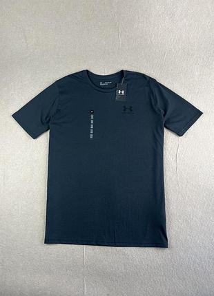 Under armour футболка