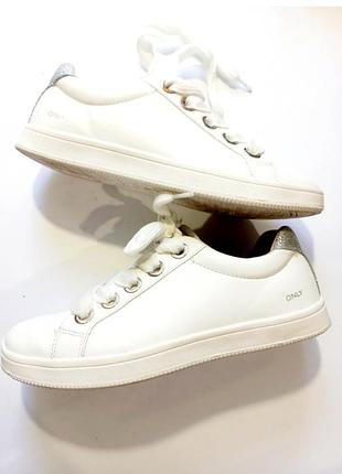 Кроссовки- кеды only 38- 38.5р в идеальном состоянии