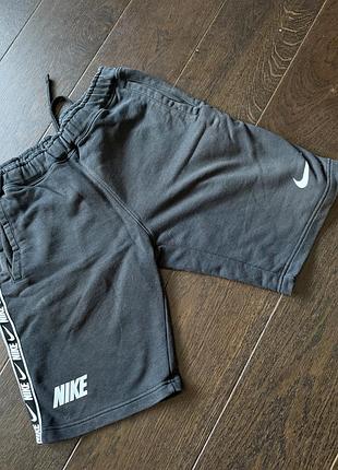 Шорти чоловічі nike чорні розмір m