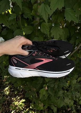 Жіночі бігові кросівки brooks ghost 14