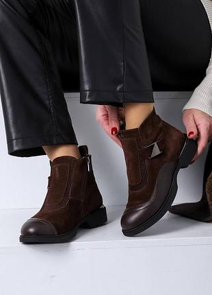 Ботинки из натуральной замши, внутри байка, или цигейка