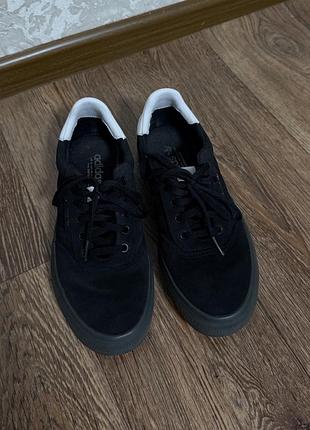 Кеди adidas чорні 39 розмір