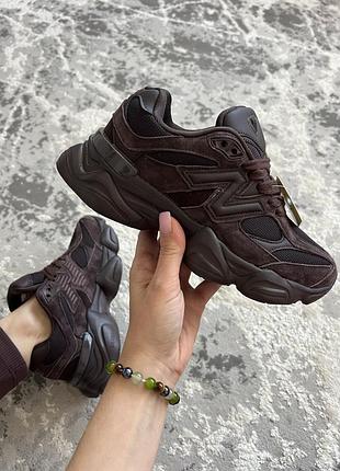 Кросівки жіночі new balance 9060 коричневі, розміри 37-41, замша/текстиль