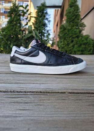 Кроссовки. кроссовки найк. кроссовки nike. nike blazer. кроссовки 37.5 размер. удобные кроссовки найк. кроссовки женские
