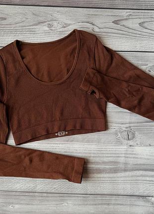 Лонгслів zara жіночий в рубчик коричневий