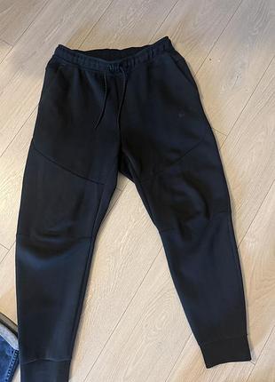 Чоловічі спортивні штани nike tech fleece чорні