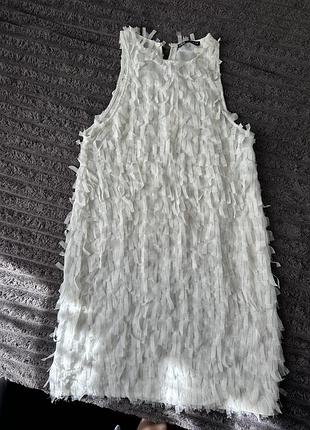 Коротка жіноча сукня zara біла з бахромою