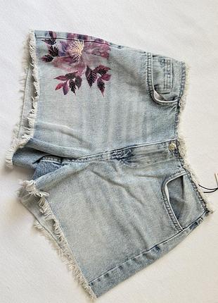 Шорти жіночі zara джинсові з вишивкою 36, 38