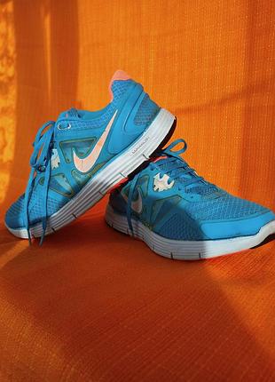 Кросівки унісекс nike блакитні, розмір 39