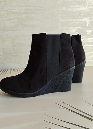 H&m чорні черевики під замшу на танкетці 39 розмір