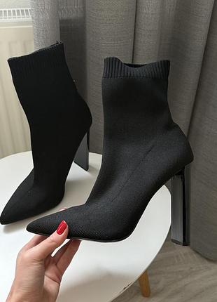 Жіночі ботильйони чорні текстильні на підборах asos, 39 розмір