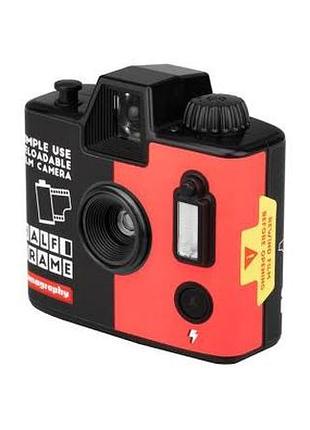 Одноразовая пленочная камера lomography half frame bw / lomography 400 half frame reloaded – это компактная и простая в использовании пленочная камера