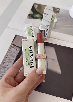 Бальзам для губ glowing lipcolor pink