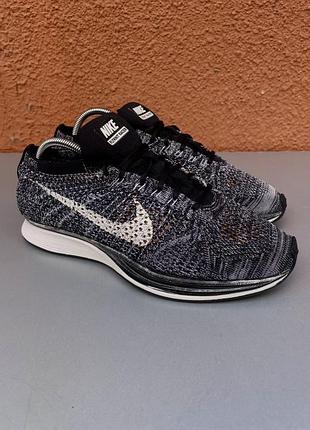 Оригінальні бігові кросівки nike flyknit racer oreo 38-39 розмір 24.5 см сірого кольору