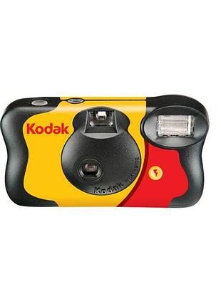 Одноразовая пленочная камера funsaver / kodak fun saver 800 / 27 кадров