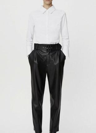 Жіночі брюки zara з екошкіри, чорні, розмір s