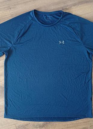 Брендовая футболка under armour.
