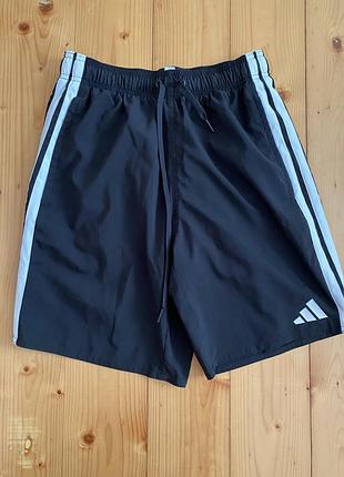 Шорти adidas 3-stripes з білими фірмовими смужками з боків s