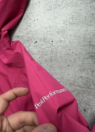 Жіноча куртка peak performance stark gore tex active jacket 4