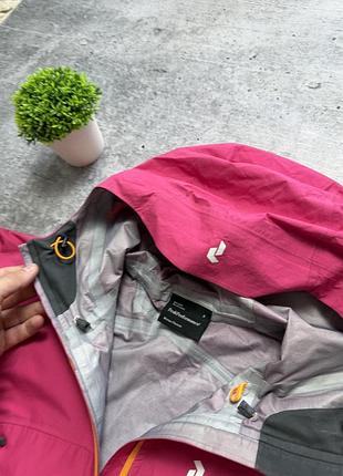 Жіноча куртка peak performance stark gore tex active jacket 6