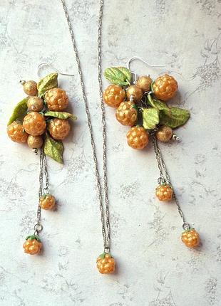 Лот набор hand made серьги 925 сереб ягоды морошка кулон полимерная глина ручн раб подвес кульчики комплект уникальн