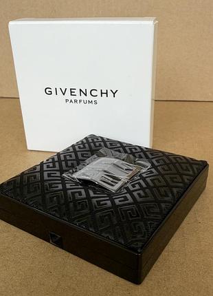 Givenchy двостороннє дзеркало 4