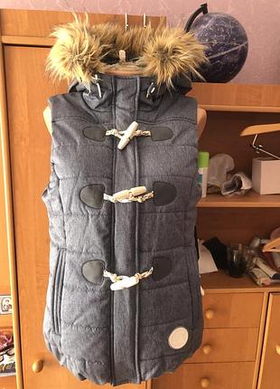 Жилет, жилетка. дуже тепла, внутрі фліс, размер м, superdry.