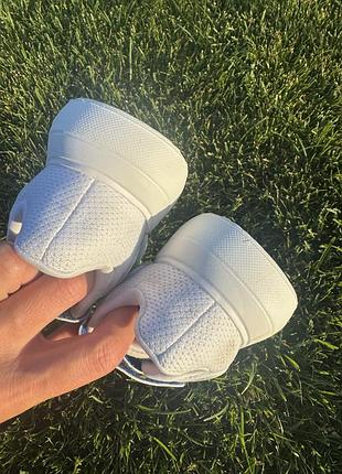 Кросівки adidas 5