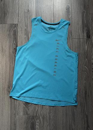 Ультралегка бігова футболка nike running division l