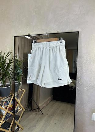 Легкі преміальні шорти nike court dri-fit для спорту та тенісу