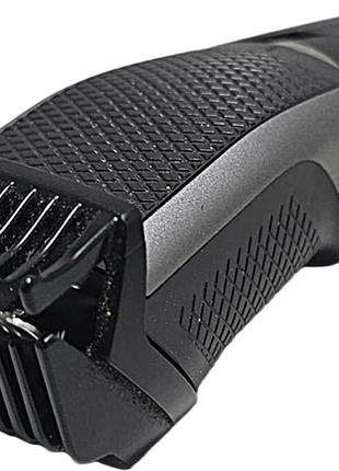 Машинка для стрижки волос триммер б/у philips bt3222