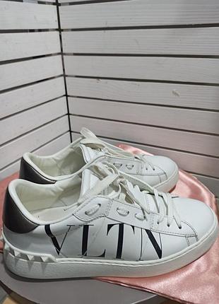 Кроссовки valentino caravani 2