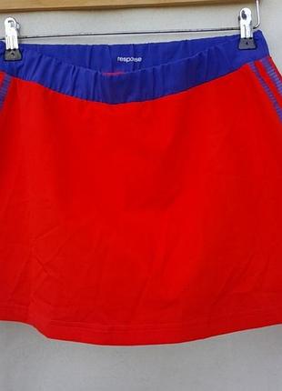Жіноча тенісна спідниця-шорти adidas response tennis skort у яскравому червоно-синьому кольорі. розмір s.