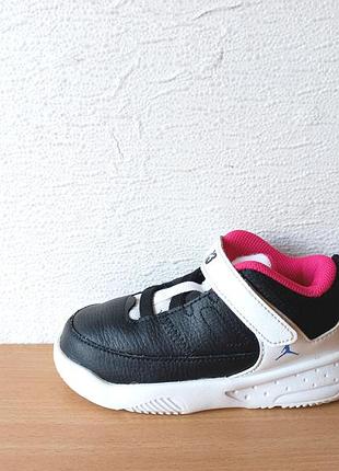 Отличные хайтопы кроссовки jordan 27 р. стелька 17 см.