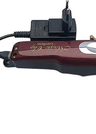 Машинка для стрижки волос триммер б/у wahl cordless magic clip 8148l1