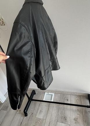 Куртка косуха оверсайз чорна 4