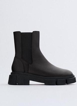 Ботинки черные из натуральной кожи челси демисезонные zara