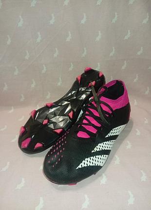 Бутси adidas predator
